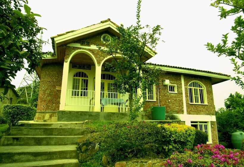 آپارتمان خانوادگی, Rebero Kivu Resort