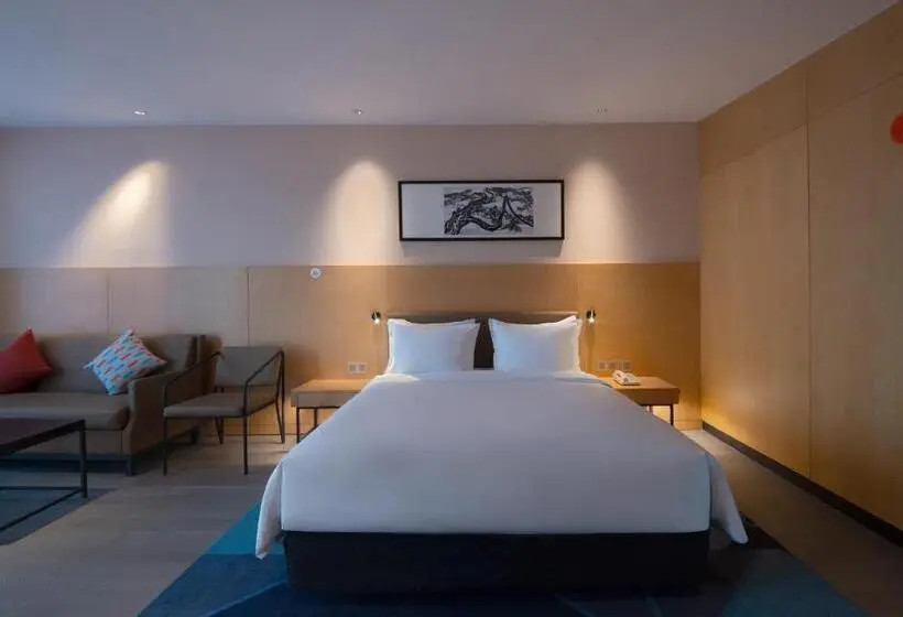 Perhehuone, Holiday Inn Express Beijing Shijingshan Parkview, An Ihg