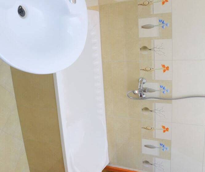 2 베드룸 패밀리 스위트, Kerawi International