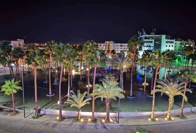 اتاق استاندارد, Maswada Plaza