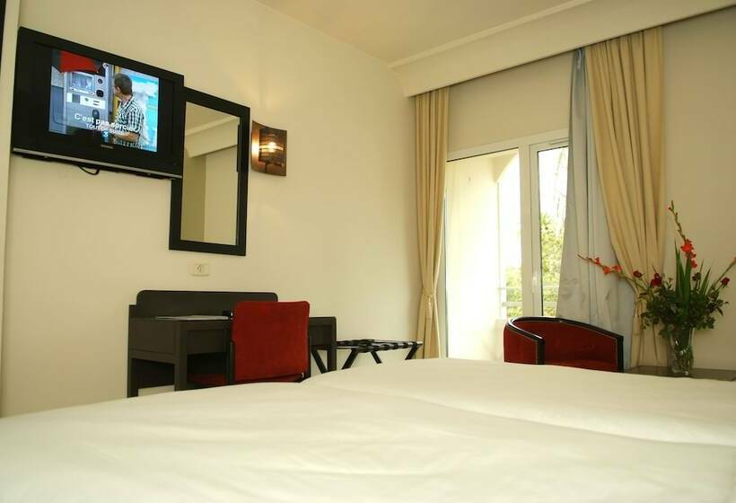 اتاق سوپریور, Ambassadeurs