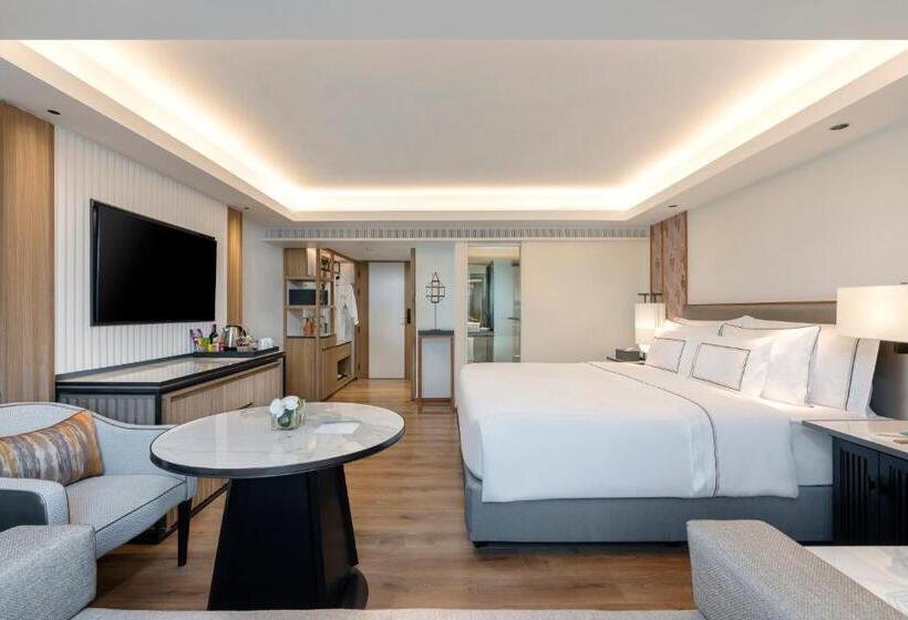 Номер Deluxe, Melia Chiang Mai