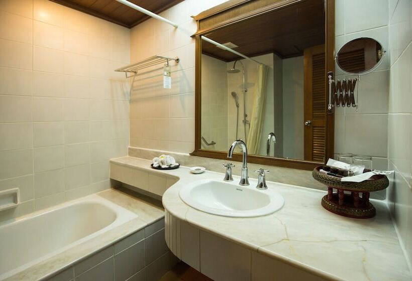 Quarto Deluxe, Imperial Golden Triangle Resort