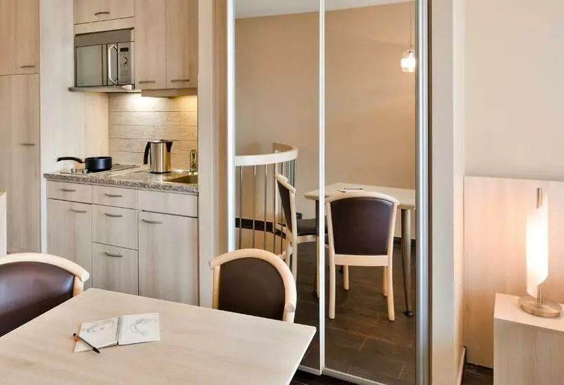 استودیو استاندارد با بالکن, Aparthotel Adagio Genève Mont Blanc