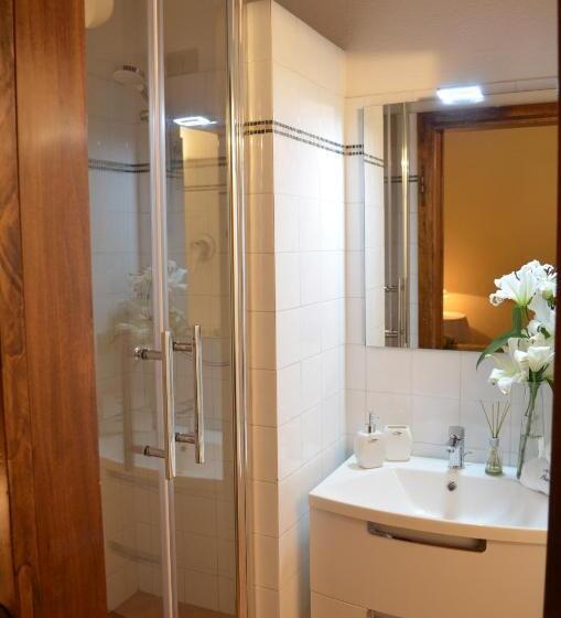 스탠다드 스튜디오, Agriturismo Poderino