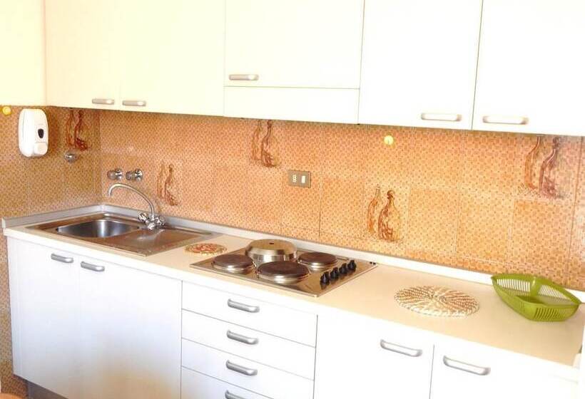 آپارتمان 1 خوابه, Residence Europa Unita