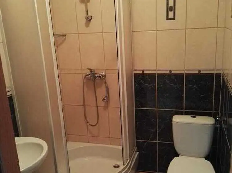 Standard Yhden Hengen Huone, Motel W łące