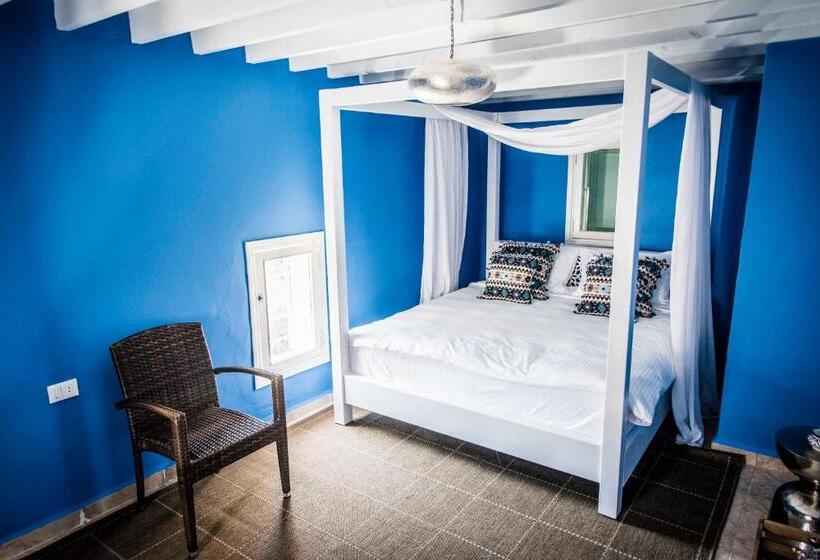 سوئیت جونیور با تراس, Dar Camelia