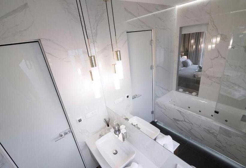 스탠다드 룸 킹사이즈 침대, Fortuna Luxury Rooms