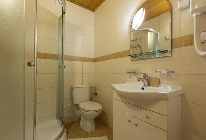 Huoneisto 1 Makuuhuone, Rezydencja Bambi