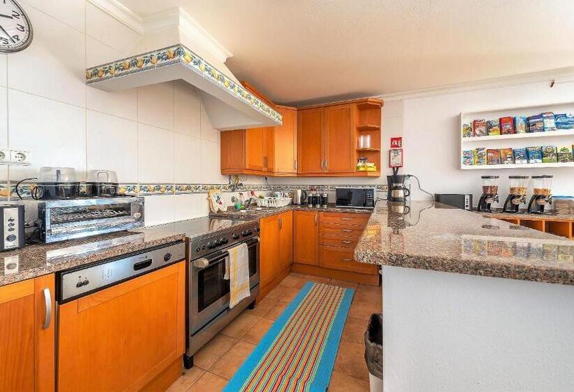 חדר משפחתי, Casa Dos Ninos