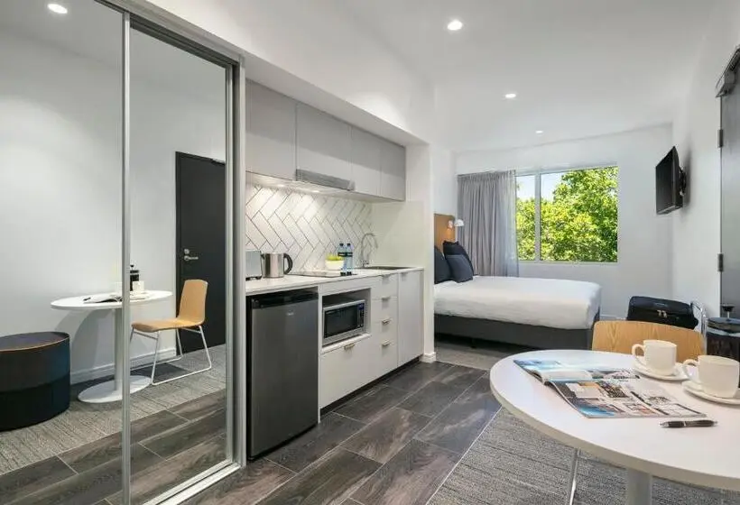 استودیوی استاندارد, Quest Canberra City Walk