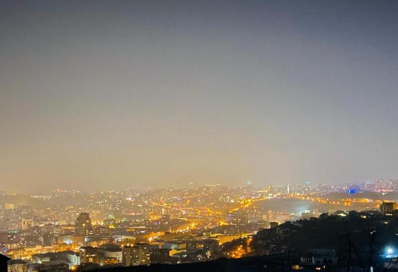 발코니가 있는 스위트, Grand Hills