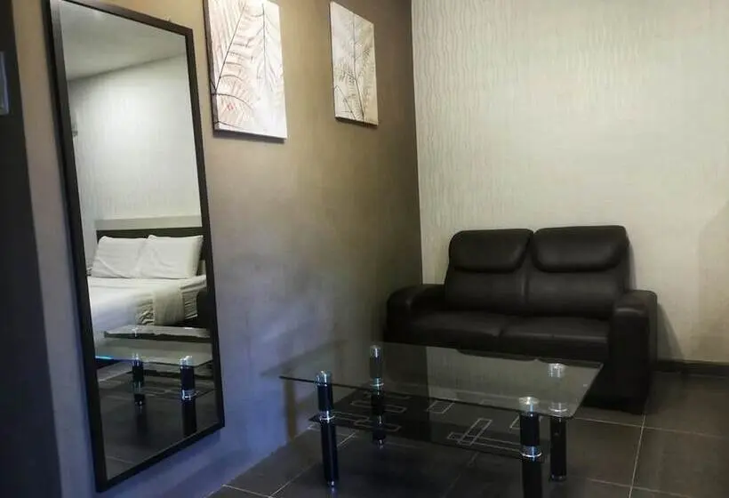 デラックストリプルルーム, Kampar Boutique Hotel   Kampar Sentral