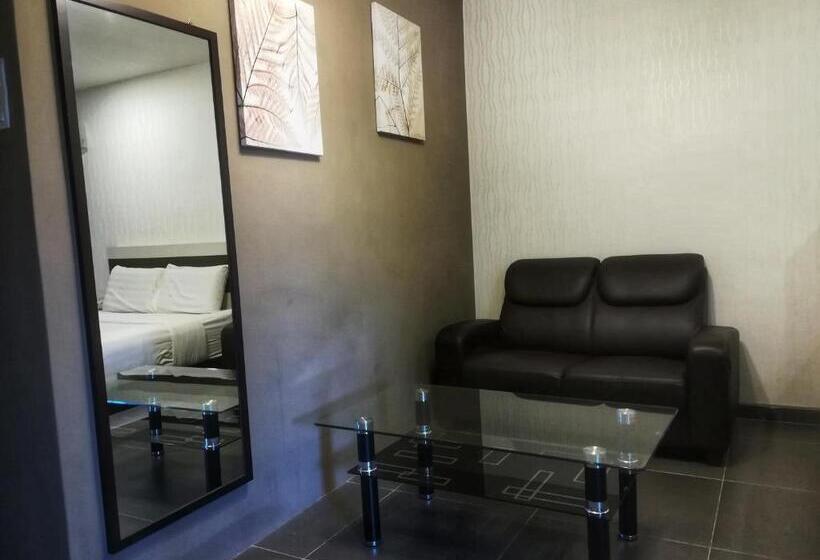Номер Стандарт Трехместный, Kampar Boutique Hotel   Kampar Sentral