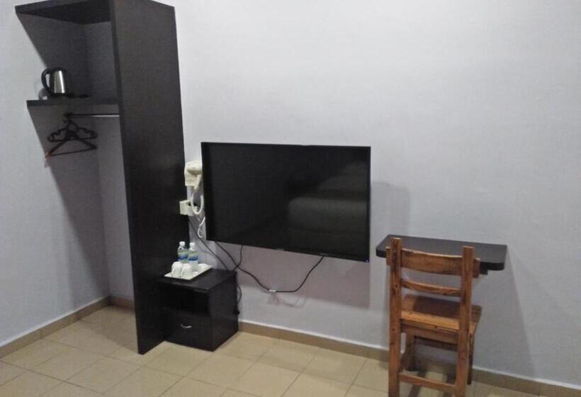 חדר סופריור, Tiong Hua