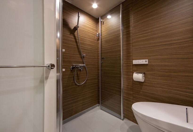 Quarto Estandar, Karaksa Hotel Tokyo Station