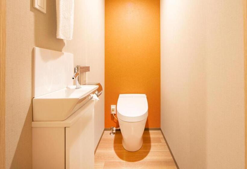Quarto Estandar Comunicado, Karaksa Hotel Tokyo Station