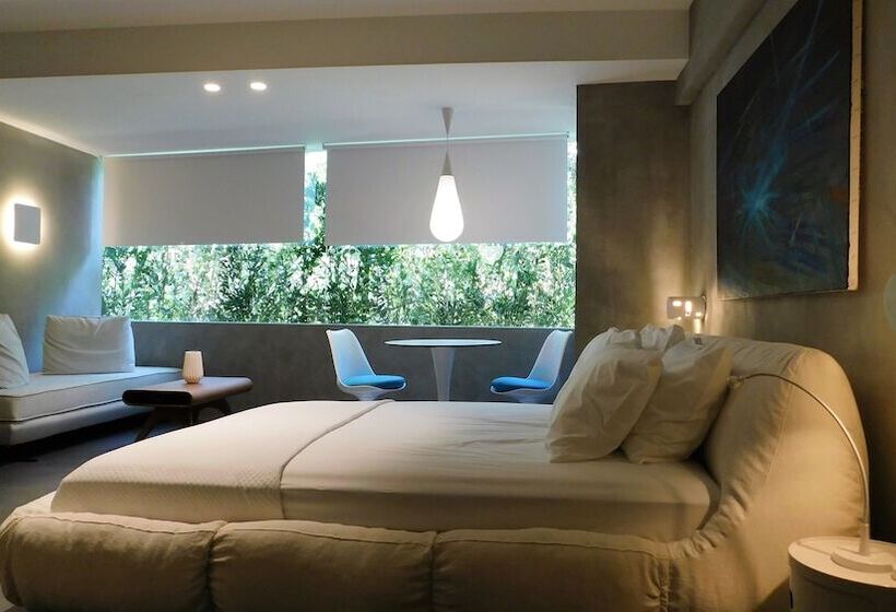 Superior suite with garden view, 101 Adrianou Apartments