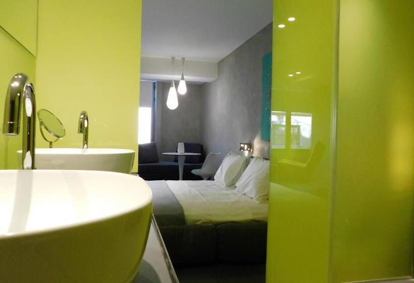 Superior suite with view, 101 Adrianou Apartments