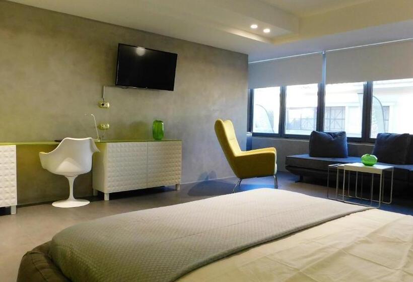 Superior suite with view, 101 Adrianou Apartments