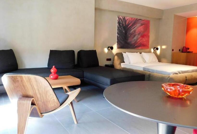 Superior suite with view, 101 Adrianou Apartments