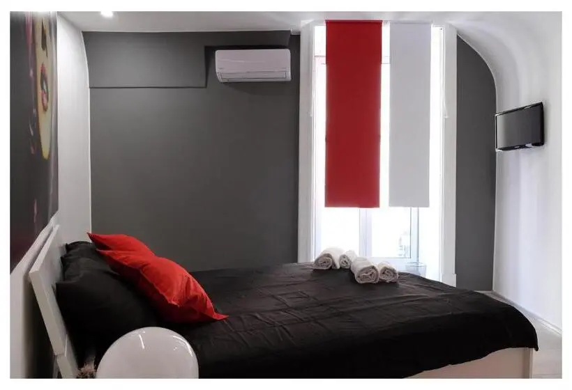 اتاق استاندارد با بالکن, B&b Elmi
