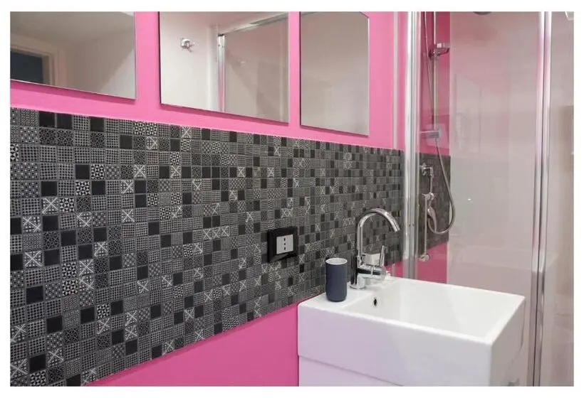 اتاق سوپریور با تخت بزرگ, B&b Elmi