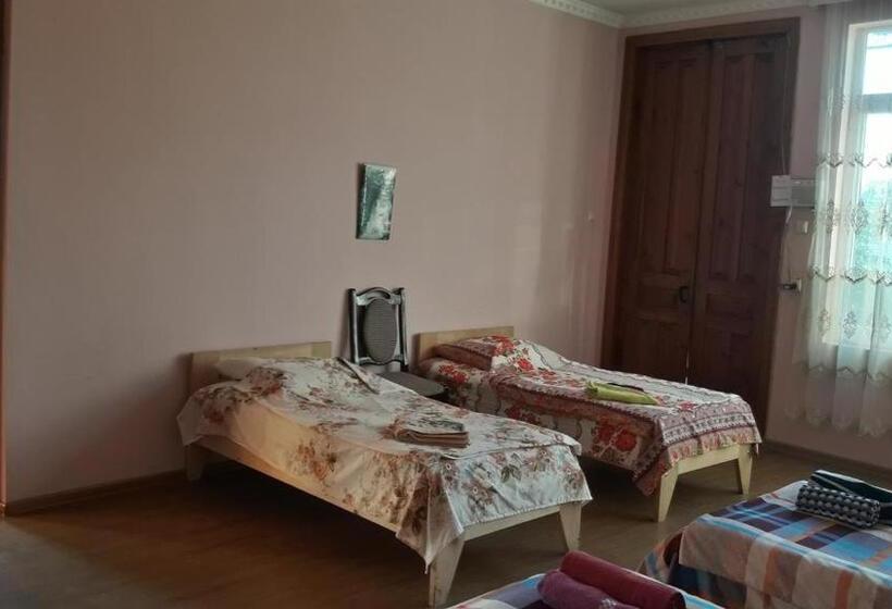 تختخواب در اتاق مشترک, Cozy Home