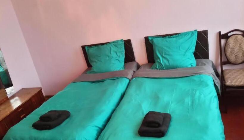 اتاق استاندارد با چشم‌انداز باغ, Cozy Home