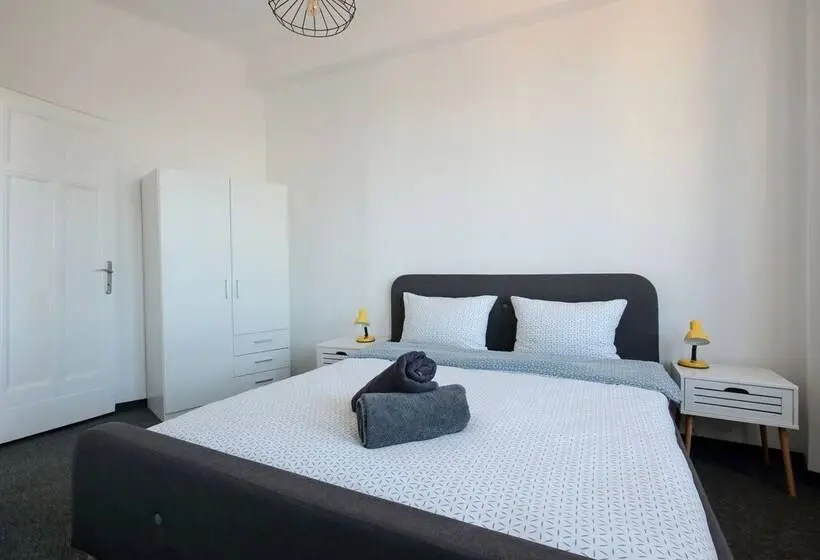 1ベッドルームのデラックスアパートメント, Hostel Musala