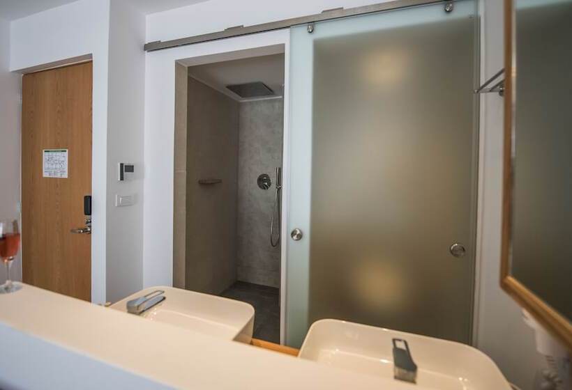 اتاق پریمیوم سه تخته, Natura Luxury Boutique Hotel Skopelos