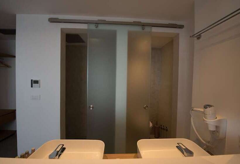 سوییت لوکس, Natura Luxury Boutique Hotel Skopelos