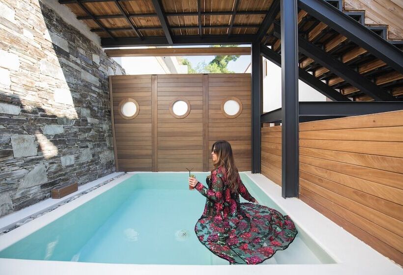 سوییت لوکس, Natura Luxury Boutique Hotel Skopelos
