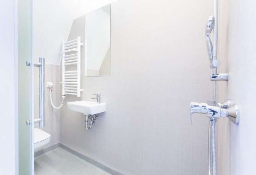 スタンダードシングルルーム, Hostel Kampus
