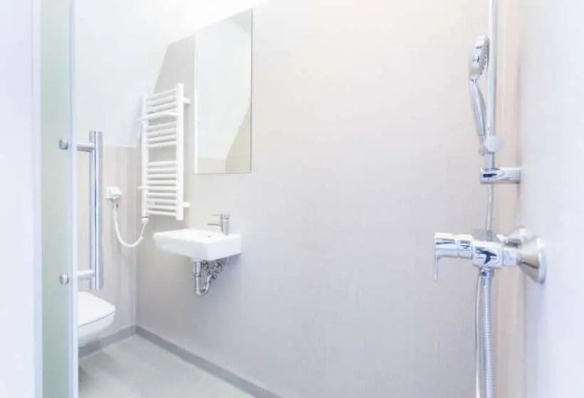 اتاق استاندارد یک نفره, Hostel Kampus