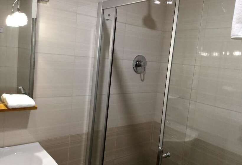 اتاق استاندارد, Venetian