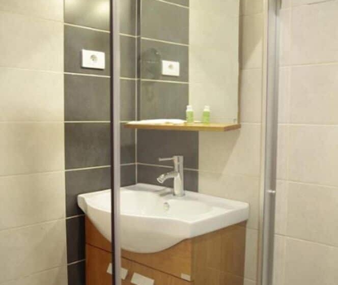 اتاق لوکس, Venetian