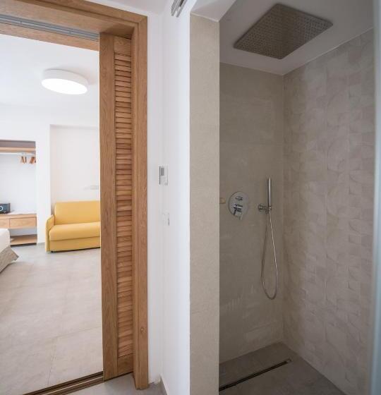 سوییت خانوادگی, Natura Luxury Boutique Hotel Skopelos