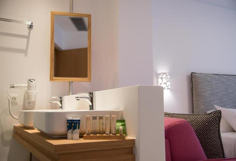 اتاق پریمیوم سه تخته, Natura Luxury Boutique Hotel Skopelos