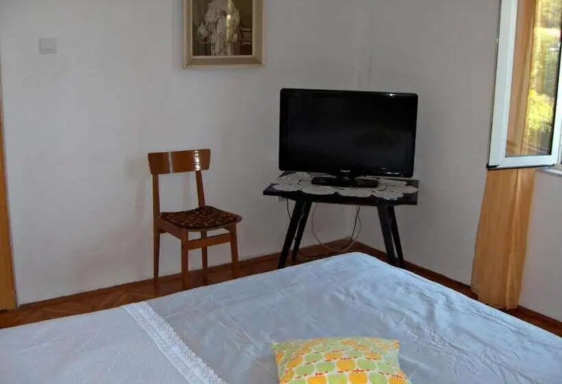 اتاق استاندارد, Guest House Roza