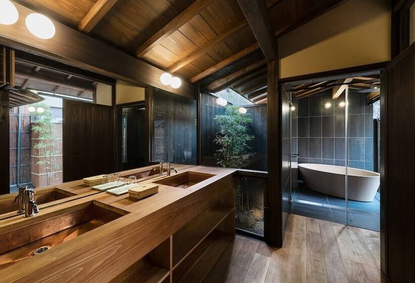 デラックスルーム, Nazuna Kyoto Gosho