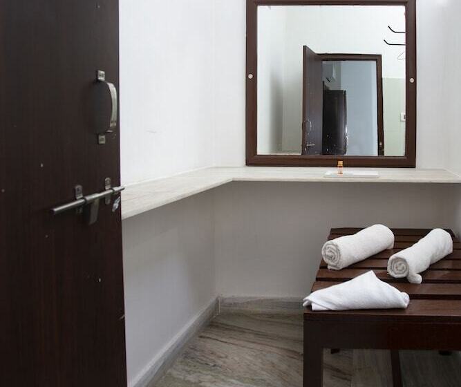 חדר דלוקס, Narayan Niwas Resort