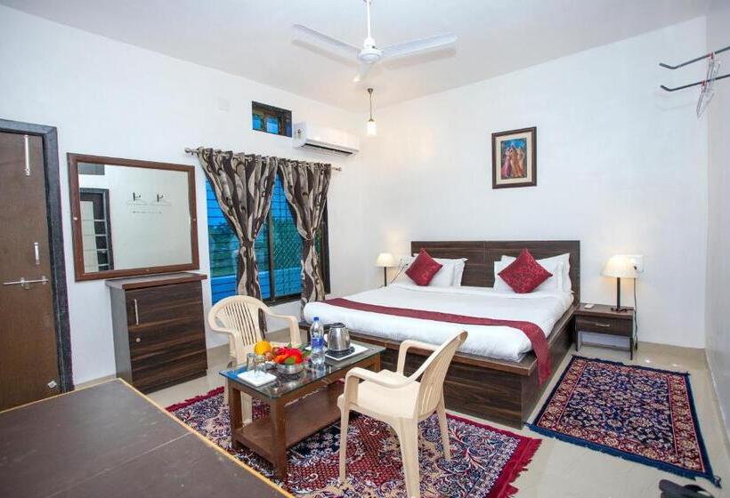חדר דלוקס, Narayan Niwas Resort