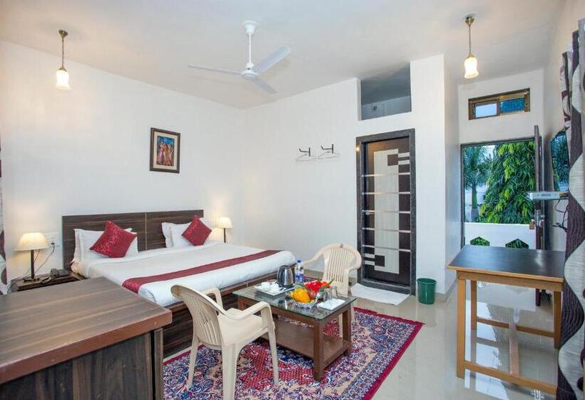 חדר דלוקס, Narayan Niwas Resort