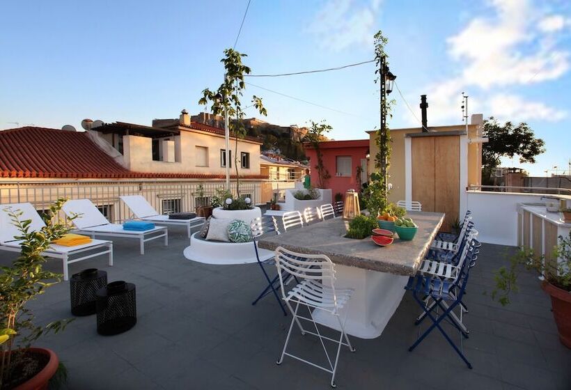 スイート, The Marble Suites, Plaka