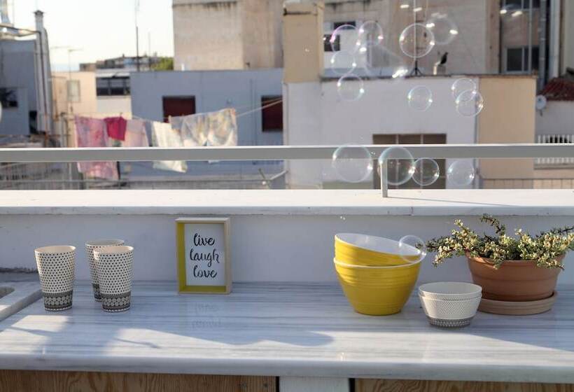 スイート, The Marble Suites, Plaka