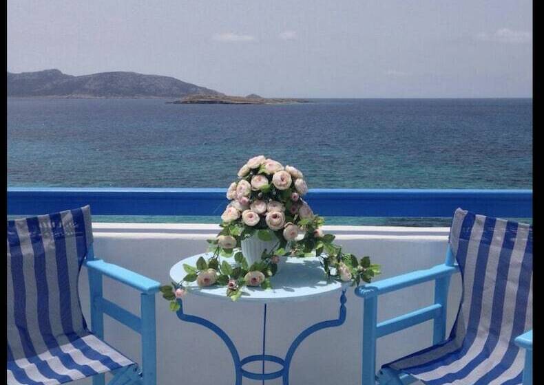 Triple Room Sea View, Posidonion