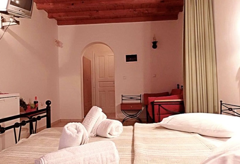 Triple Room Sea View, Posidonion