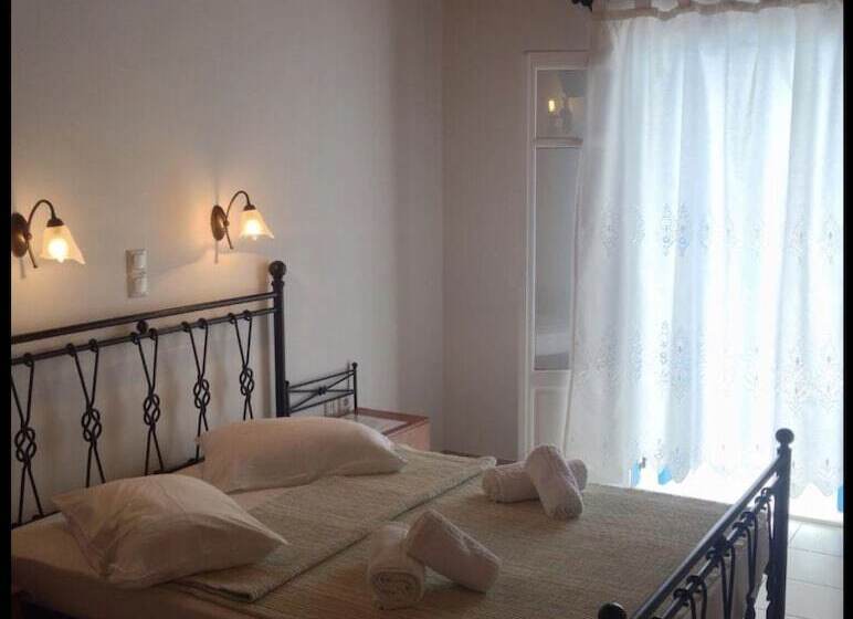 Triple Room Sea View, Posidonion